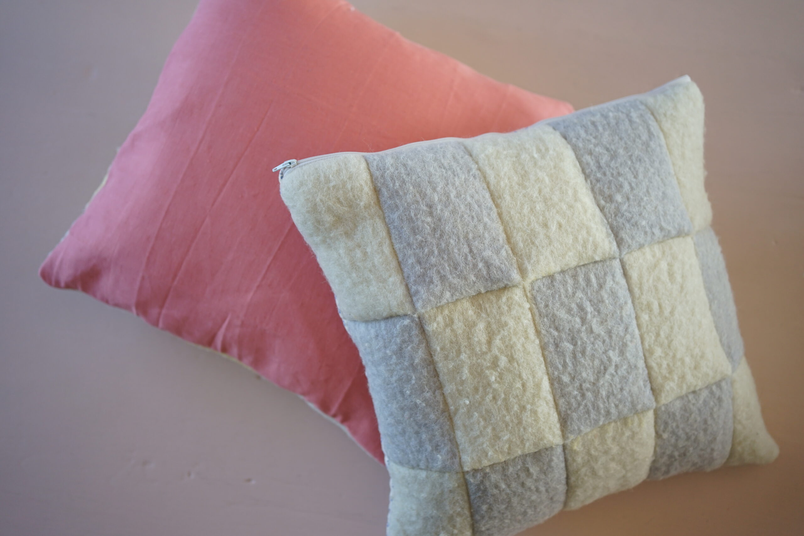 DIY naaipakket: Duurzaam color block kussen maken - Afbeelding 3